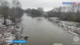 В МЧС рассказали об обстановке у моста в Булгаково под Уфой