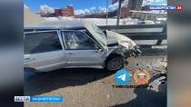 В Уфе на проспекте Салавата Юлаева столкнулись три автомобиля | 2