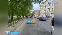 В Уфе пьяный водитель врезался в пожарную машину: пострадали двое детей | 2